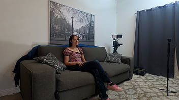 Horny brunette teen hottie breaks her porno cherry