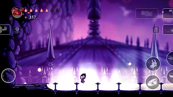 Gameplay hollow knight dia 2 tentando matar o tirano das almas