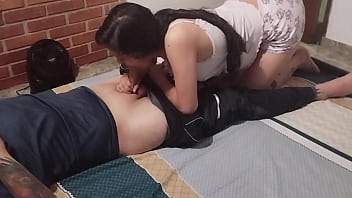 Novia colombiana hace una mamada increíble