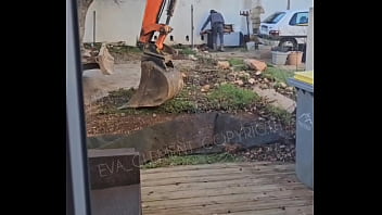 Petit extrait de mon défi "ouvrier " j'adore faire craquer les hommes