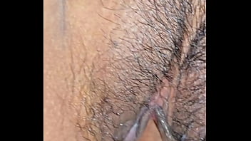 Latina milf close wet pussy