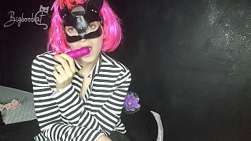 Hi i'm the kitten of your dreams do you want to play with me i'm waiting for you #1