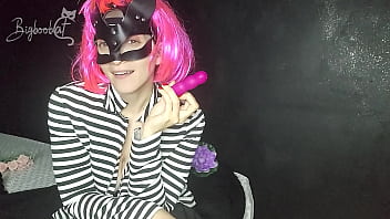 Hi i'm the kitten of your dreams do you want to play with me i'm waiting for you #1