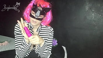 Hi i'm the kitten of your dreams do you want to play with me i'm waiting for you #1