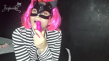 Hi i'm the kitten of your dreams do you want to play with me i'm waiting for you #1