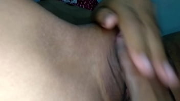 เสียวควยมากสาวนักศึกษาเอาหีมาถูควยจนน้ำแตก