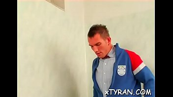 Hot tempered floosy enjoys deep cunny bang