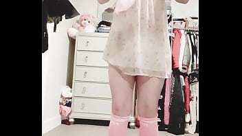 Guy In Girly Clothing thumbnail