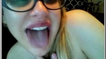 Horny blonde wants cum in her mouth camg8