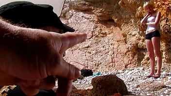 Sofia valentine fuck in desert