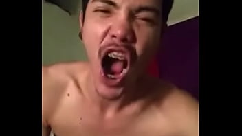 เงี่ยนดูดมันๆสุดของการเลียควยหัวใหญ่ thumbnail