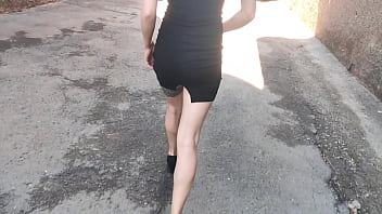 Sexy babe deep blowjob on staircase public sex