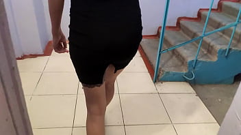 Sexy babe deep blowjob on staircase public sex