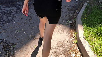 Sexy babe deep blowjob on staircase public sex