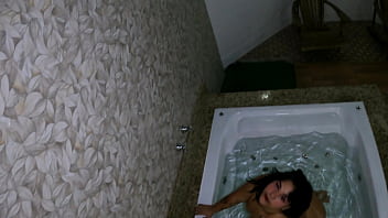 Gordinha curtinho motel se exibindo e se masturbando gozou com muita gemeção