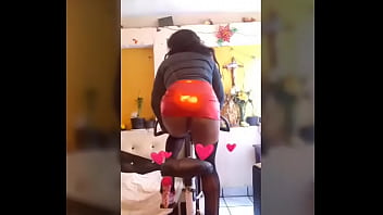 Mostrando Mi Culo En Vici thumbnail