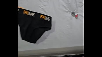 Me and jameshardyx93 must have had the wrong idea about the upside down pineapple thing ️what does i