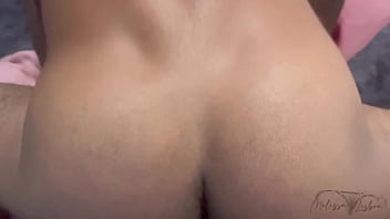 Fiquei animadinha no segundo cole e acabai fodendo com meu meio irm