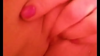 Fargo cunt slut pand cums from fingerfucking
