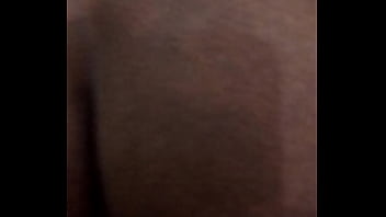 Socando na coroa negra de quatro