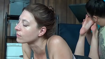 There's no better feeling than licking and smelling the perfect shapely feet of a goddess ️nadya rubinski w