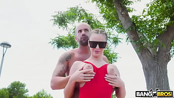 Lya's risky sex bench