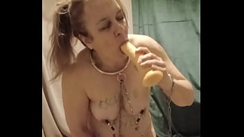 2025 11 17 esclave f humiliee autoseance uro et coups de ceinture