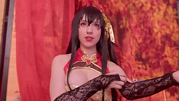 Slutty taihou dresses to get fucked by her commander