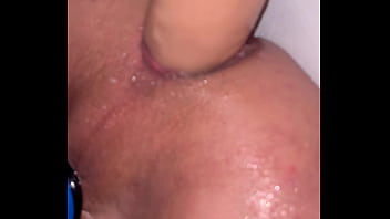 Que rico meterme el dildo