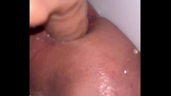 Que rico meterme el dildo