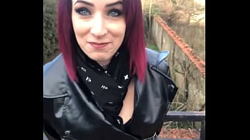 ️flashback ️bombyxclochette pendant son interview sur j&m fait pas chaud à nancy heureusement qu