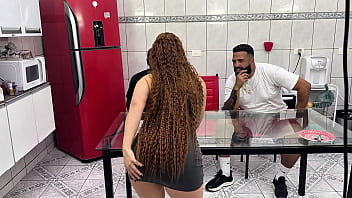 Comemos gostoso os dois buracos de nossa amiga cíntia lara esquecemos que era um café da tarde que putinha safada adora dar o cuzinho pra dois