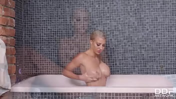 Bombshell gets dirty with her dildo