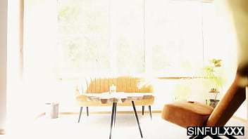 Peach lollypop needs sexual healing after hard break up at sinfulxxx