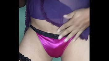 Modelando braga satinada rosita croosdresing