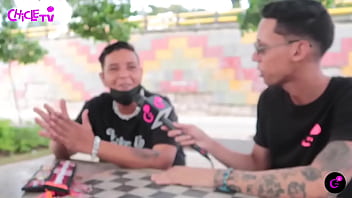 Sueña con tener un peñe entre sus piernas