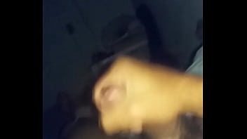 Meu primo batendo uma na madrugada