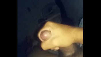 Meu primo batendo uma na madrugada