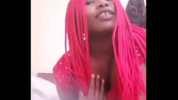 Pinky tight pussy under pant