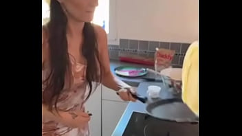 Aujourd’hui c’est la chandeleur demain je vous mets une petite vidéo ou Aujourd’hui c’est la chandeleur demain je vous mets une petite vidéo ou