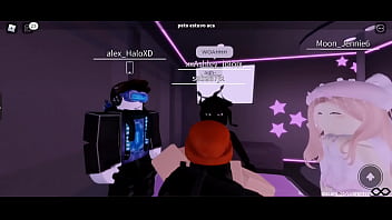 Follando en roblox