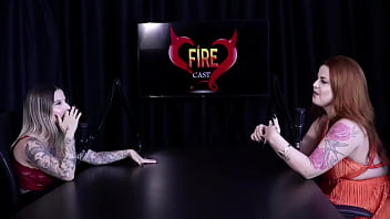 Ruiva safada mostra seus enormes peitos após dizer que sempre foi exibida nunca fez menage participou da casa das pimentinhas vai sambar no carnaval e seu lugar inusitado isadora closel