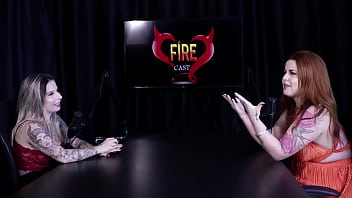 Ruiva safada mostra seus enormes peitos após dizer que sempre foi exibida nunca fez menage participou da casa das pimentinhas vai sambar no carnaval e seu lugar inusitado isadora closel