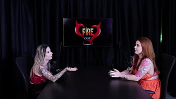 Ruiva safada mostra seus enormes peitos após dizer que sempre foi exibida nunca fez menage participou da casa das pimentinhas vai sambar no carnaval e seu lugar inusitado isadora closel