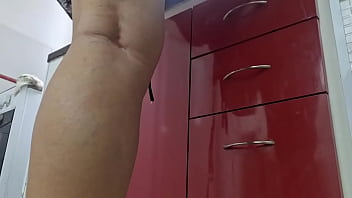 Negao Me Chupou Em Cima Da Pia E Depois Me Fodeu Gostoso No Sofa Com Seu Grande Pau Preto thumbnail