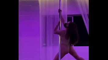 Lil dance for sum dick