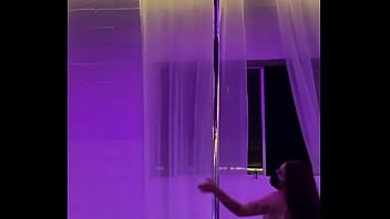 Lil dance for sum dick