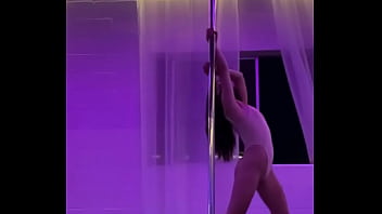 Lil dance for sum dick