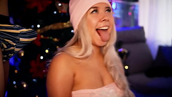 Greedy blonde exhibits her sex life on the internet wants to become a pornstar