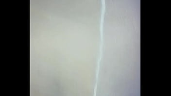 Como é bom subir em cima desse pau e sentir tudo dentro da minha bucetinha Como é bom subir em cima desse pau e sentir tudo dentro da minha bucetinha